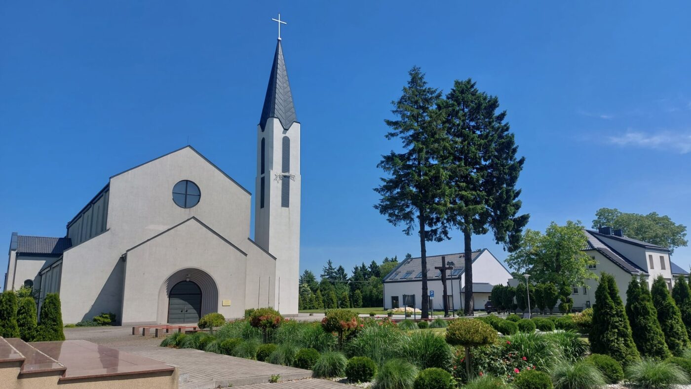 Kościół Parafia Mrzezino